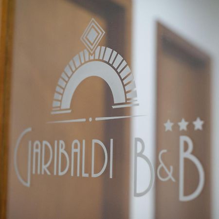 Bed and Breakfast Garibaldi R&B à Messine Extérieur photo