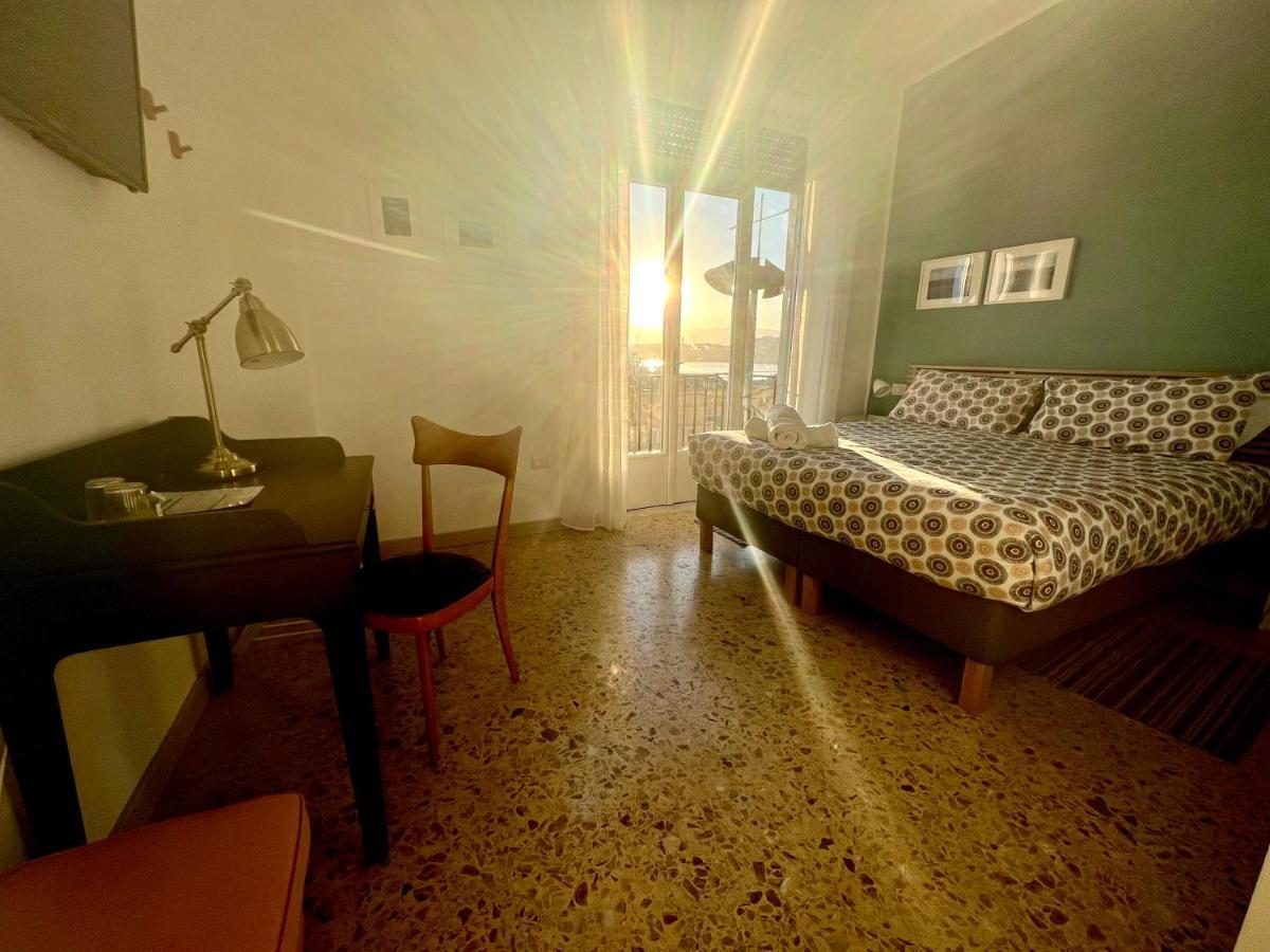 Bed and Breakfast Garibaldi R&B à Messine Extérieur photo